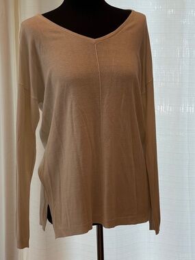 Lightweight Scoop Neck Sweater Size M